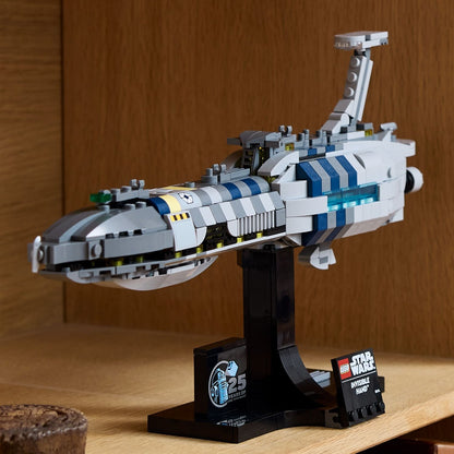 75377 Invisible Hand™